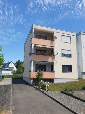 Exklusive 3-Raum-Wohnung mit EBK und Garage in Eberstadt