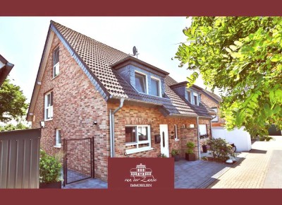Krefeld - Hüls: A+ Energiesparhaus von 2005 mit Erdwärmepumpe . toller Ausblick über die Felder