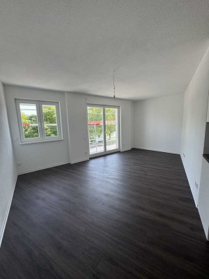 Erstbezug/Hochwertige 2-Zimmer-Wohnung mit Balkon und Einbauküche direkt am Main