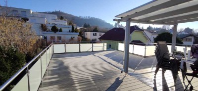 Charmante Dachwohnung mit atemberaubender Dachterrasse