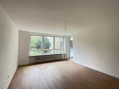 Helle renovierte 2,5-Zimmer-Wohnung mit zwei Loggias im Univiertel zu vermieten