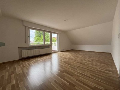 Gemütliche 3-Zimmer-Wohnung im DG zu vermieten!
