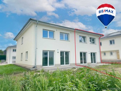 Modernes Wohnen: Neubau-Doppelhaushälfte mit großzügiger Raumaufteilung in Ottersleben