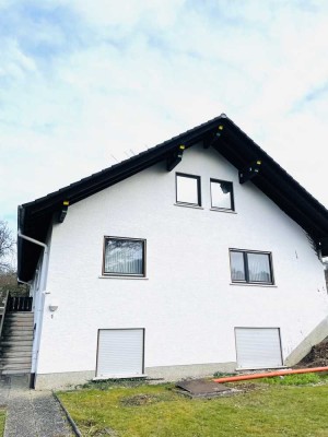 Erstbezug nach Sanierung: Freundliche 5-Zimmer-Wohnung in Fischbachtal