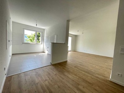 *Erstbezug nach Sanierung*Balkon*offener Wohnbereich*