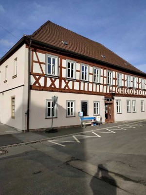 Gemütliche 3 Zimmer-Wohnung im ruhigen, sonnigen Ortskern, Wohnfläche ca. 80m²