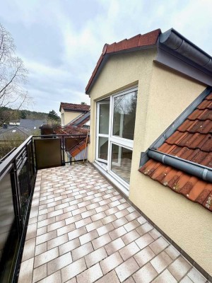 sehr schöne Dachgeschosswohnung in ruhiger Lage