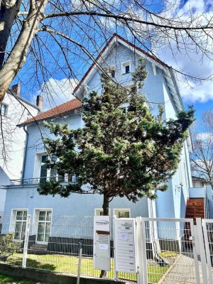 Mehrfamilienhaus mit 3 Wohneinheiten und Gewerbefläche