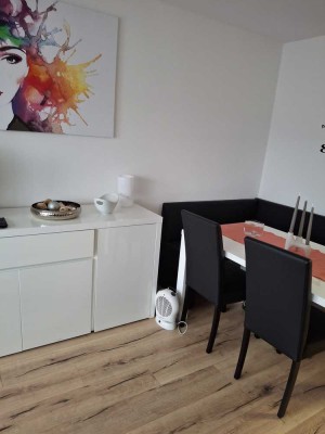 116000 € - 41 m² - 2.0 Zi.  Vollmöbliert ,Balkon und Gartenmitbenutzung, Stellplatz