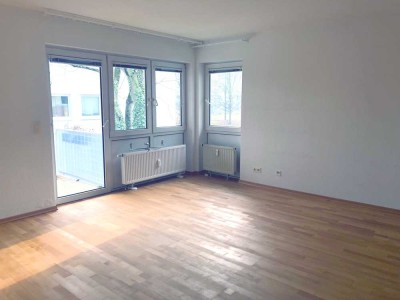 Großzügige 3 Zimmer Wohnung mit Balkon in ruhiger und zentraler Lage Frankfurt