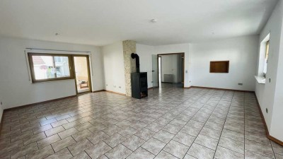 Attraktive 3-Zimmer-Wohnung mit großzügigem Wohngefühl in zentraler Lage von Reilingen