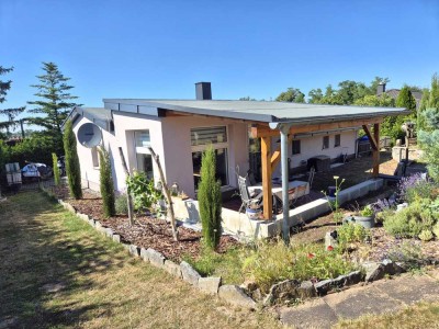 Kleiner Wohn-Bungalow in reizvoller Lage