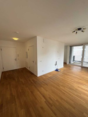 geräumiges 2-Zimmer Apartment mit Balkon in Dahlem