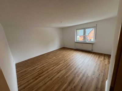 Vollständig renovierte Wohnung mit vier Zimmern und Terasse