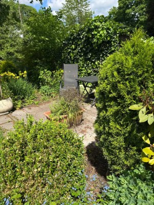 "Lichtdurchflutete 3ZKDBad Wohnung, mit möglicher Gartennutzung in Rummenohl zu vermieten"