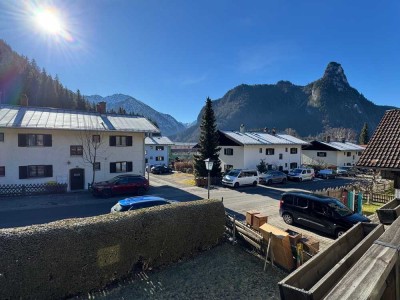 Erkennen Sie die Möglichkeiten! Gemütliches  Einfamilienhaus mit viel Potenzial in Bergblicklage