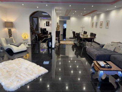 Luxuriöses Penthouse-Wohnung im Herzen von Nürnberg zu vermieten – 245 m² auf zwei Etagen