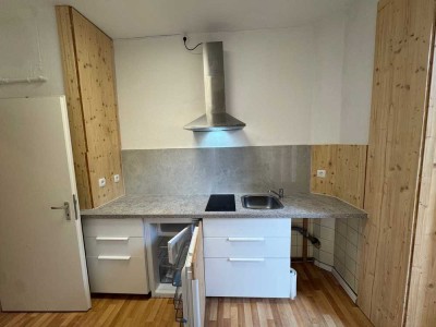 Gemütliche 2-Zimmer Wohnung mit Balkon und Einbauküche