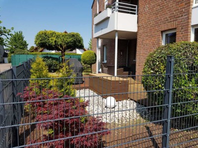 Schöne 3-Zimmer EG-Wohnung in Wiescheid mit Holz-Terrasse, 2 PKW-Stellplätzen und Einbauküche