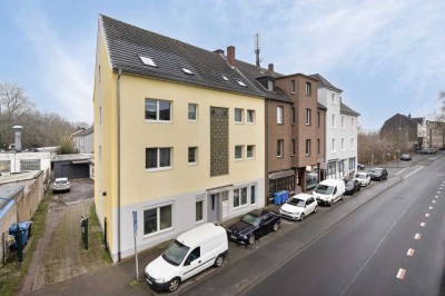 Saniertes Mehrfamilienhaus in Leverkusen-Wiesdorf!