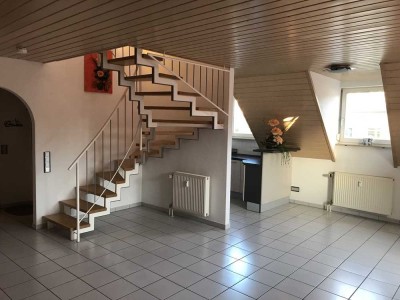 Exklusive 3,5 Zimmer Maisonette Wohnung im Herzen von Sindelfingen