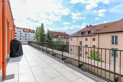 Exklusive 4-Zi-Wohnung mit umlaufender Terrasse in ruhiger Innenhoflage!