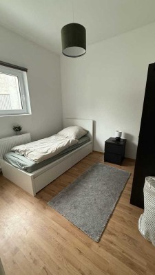 Attraktives WG-Zimmer in zentraler Lage von Offenbach – möbliert & mit Balkon!