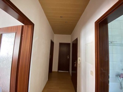 Schöne und sanierte 3-Raum-Wohnung mit Balkon in Altenburg