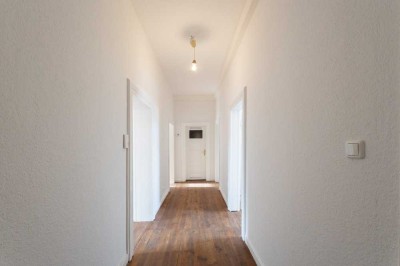 Altbauwohnung mit Rheinblick