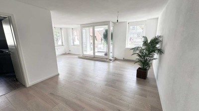 Bestnote !!! Energieeffizient, neuwertig und sofort beziehbar: Perfekter Grundriss in zentraler Lage