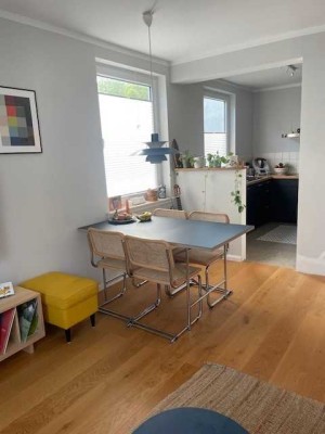 Stilvolle 3-Zimmer-Wohnung mit zwei Balkonen in Top-Lage – ab 01.07.2025 frei