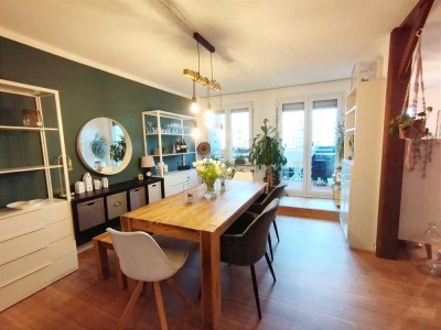 Profi Concept: Egelsbach traumhafte 3,5 Zimmer -  Maisonette mit Balkon + Garage in Bayerseich......