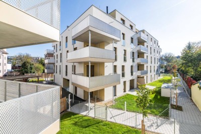 PROVISIONSFREI! Großzügige &amp; helle 2-Zimmer-Wohnung mit Balkon | Ab sofort beziehbar