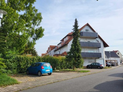 Großzügige, helle Dachstudiowohnung mit Panoramablick
