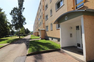 Sanierte 3-Raum-Wohnung mit Balkon in günstiger Lage