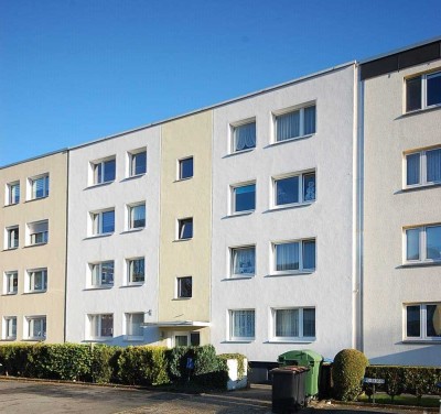 Moderner Grundriss | hell | Balkon | 3 Zimmer KDB | Renovierung Verhandlungssache