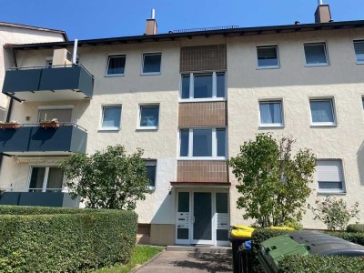Geschmackvolle, gepflegte 2,5-Raum-Wohnung mit Balkon in Ludwigsburg