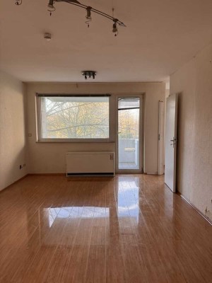 E-Horst | helles Single Apartment | 42 m² | mit Balkon