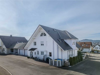 Großzügige Maisonette-Wohnung mit moderner Ausstattung und idealer Raumaufteilung für Familien