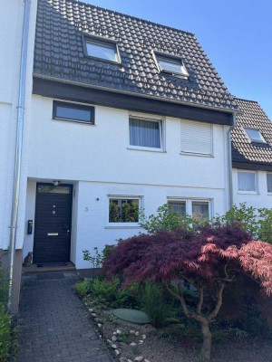 Über den Dächern von Waldbronn - Attraktives Reihenhaus mit grosser Dachterrasse