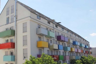 Helle 2,5-Zimmer Wohnung im 5. OG mit Garage in Tübingen