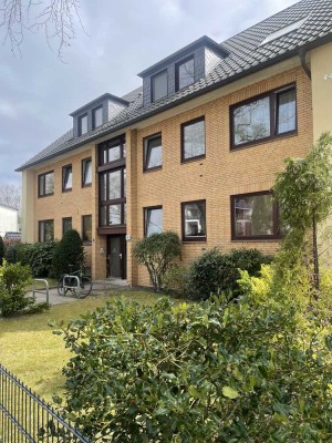 Helle 3-Raum-Erdgeschosswohnung mit großer Sonnenterrasse und Garage in Iserbrook von Privat