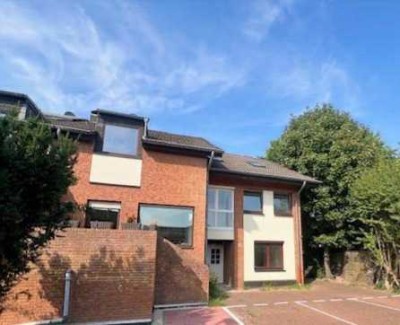 Haus im Haus mit schönem Garten in Liblar