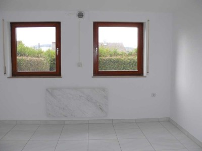 73776 Altbach: 1-Zi-Wohnung im Gartengeschoss. S-Bahnanschluss. Pendlerwohnung.