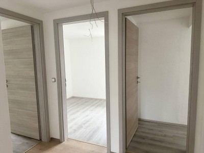 Erstbezug nach Sanierung - 4 Zimmer Wohnung in Ruhelage (Top3)