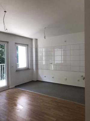TOP sanierte 2,5-Zimmer Wohnung mit Balkon in ruhiger Lage