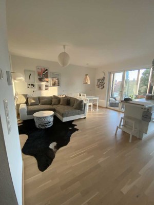 Moderne 2-Zimmer-Whg. mit Balkon, Loggia & Einbauküche