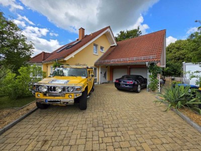 hochwertiges Großzügiges Einfamilienhaus mit Einliegerwohnung, Nähe zu Dresden in Neustadt i.Sa.