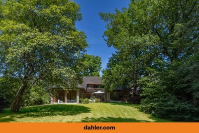 Repräsentative Waldrand-Villa auf parkähnlichem Anwesen in Ratingen-Lintorf