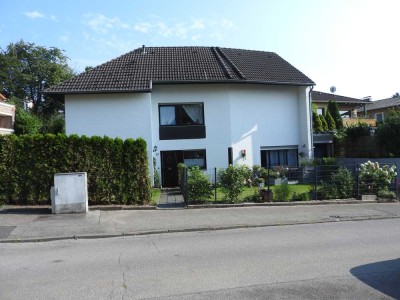 Schöne 3-Zimmer-Wohnung mit Garage, Garten und Terrasse  in Würselen